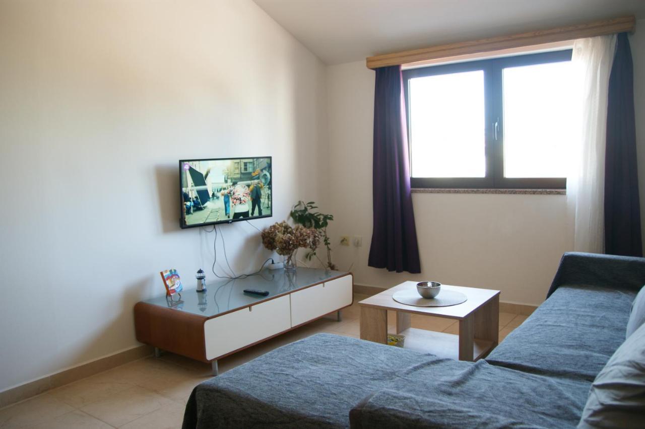 Apartman Adriatic Пула Экстерьер фото
