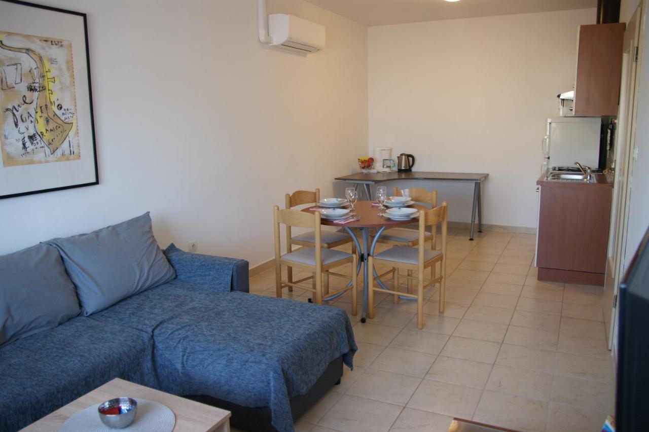 Apartman Adriatic Пула Экстерьер фото