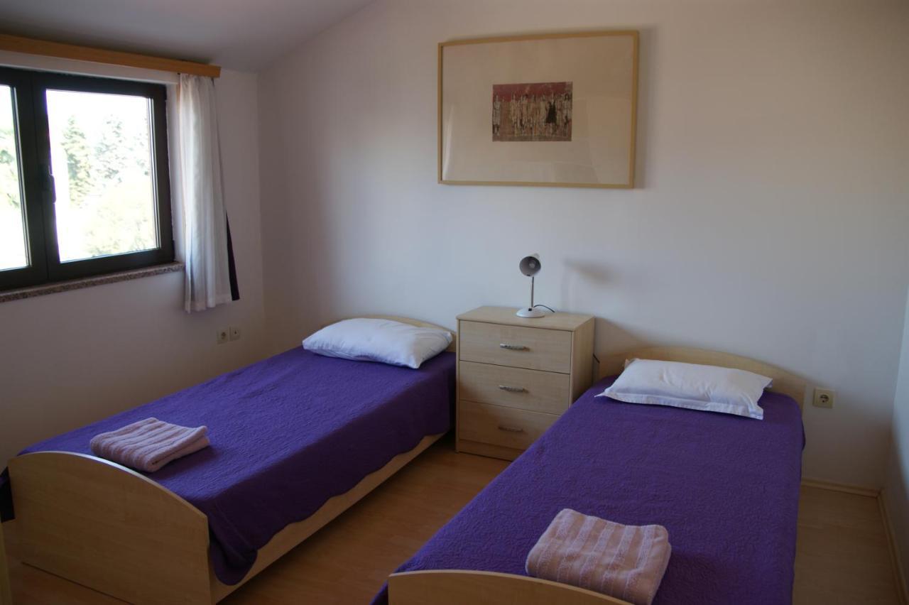 Apartman Adriatic Пула Экстерьер фото