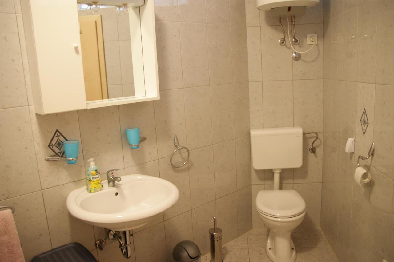 Apartman Adriatic Пула Экстерьер фото